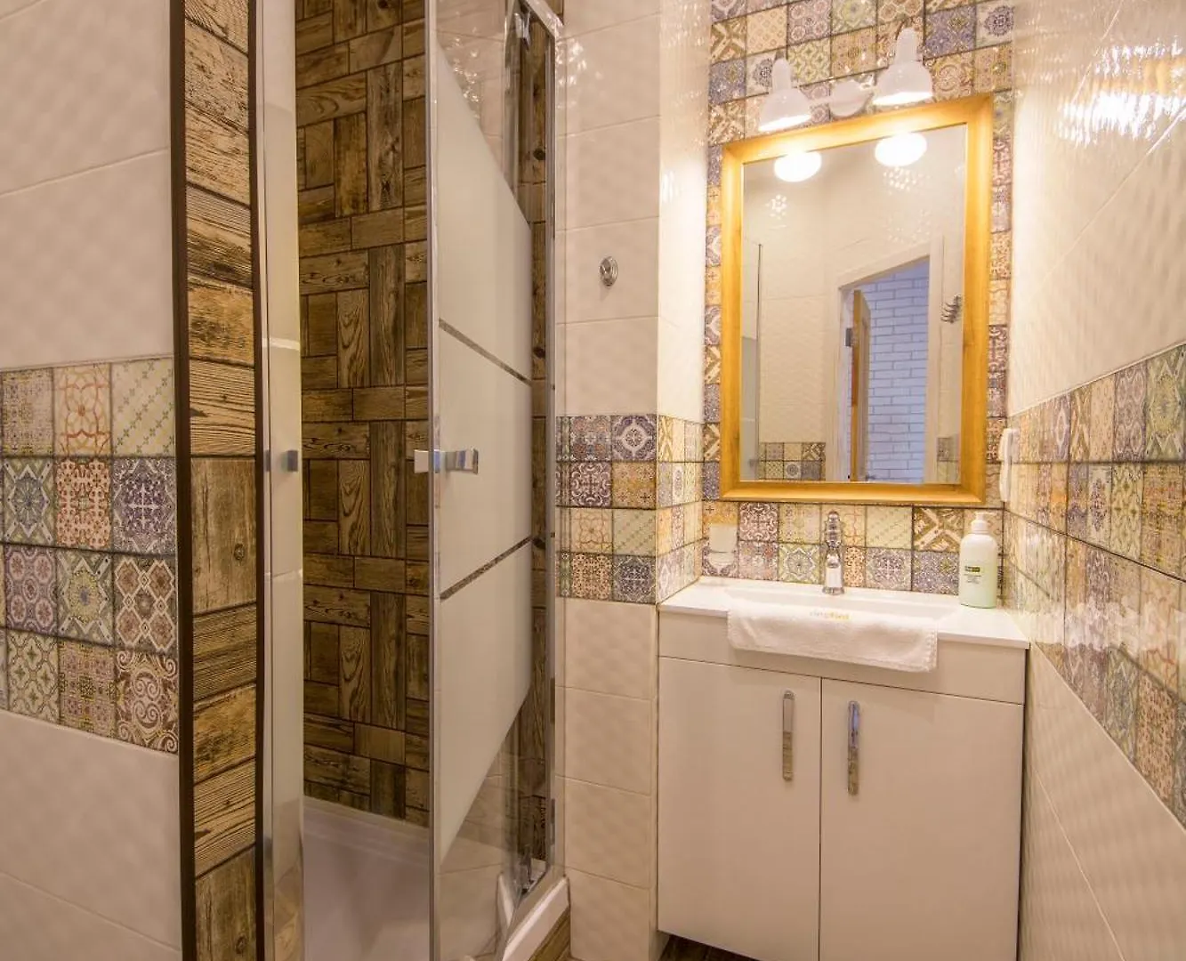 Design Apartments Ploshcha Ukrainskykh Heroiv Area Kyiv